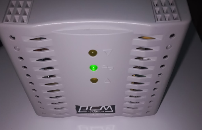 Обзор стабилизатора напряжения Powercom TCA-2000
