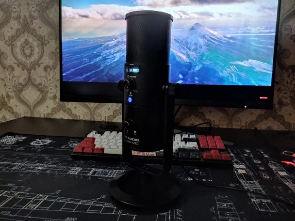 Обзор микрофона M-Audio Uber Mic