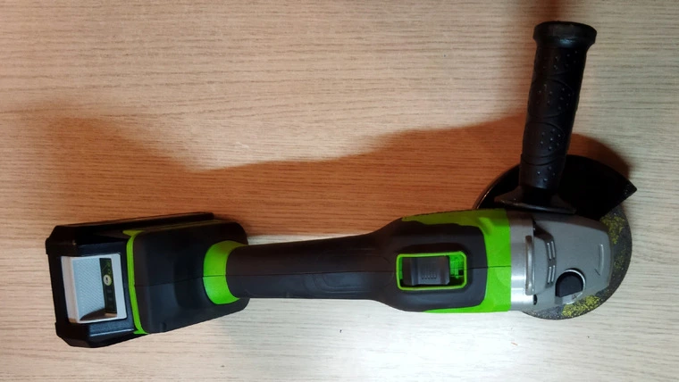 Углошлифовальная машина Greenworks GD24AG 24V — Обзор