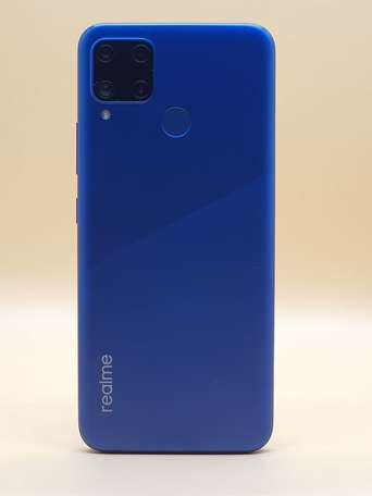 Обзор бюджетного смартфона realme C2