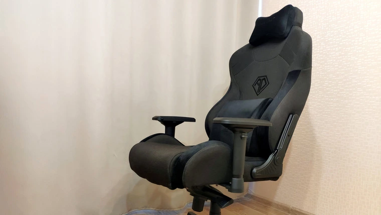 Обзор на игровое кресло AndaSeat T-Pro 2 в черном цвете