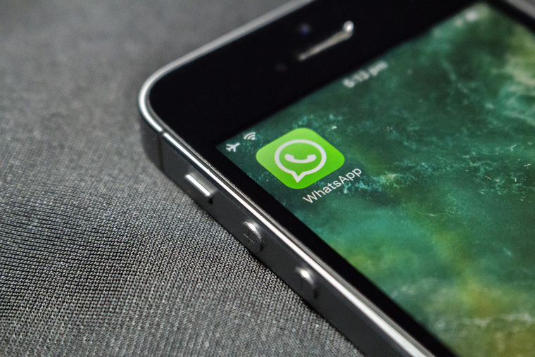 WhatsApp работает над функцией уведомлений о реакциях на сообщения