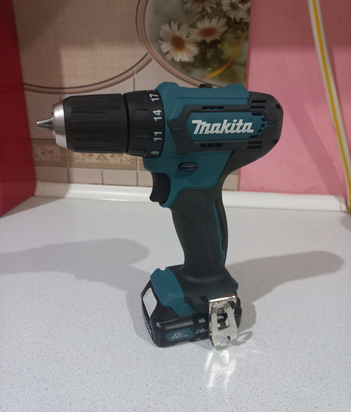 Обзор на Дрель-шуруповерт Makita DF333DWAE