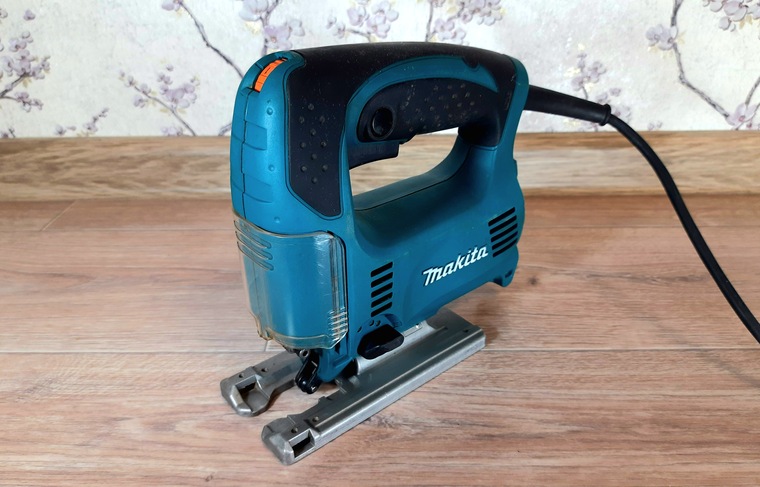 Обзор электрического лобзика Makita 4329