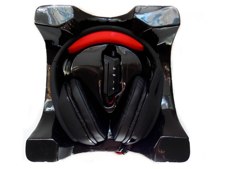 Что такое xear surround max