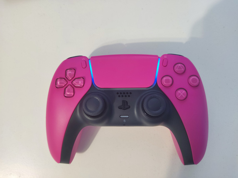 Обзор на передовой беспроводной геймпад от Playstation - dualsense ...
